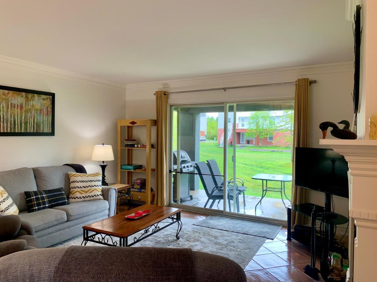 Superbe Condo Plage-Memphremagog Exterior foto